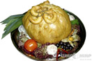 Банкетное блюдо «Свинина праздничная» — свиная нога, фаршированная гречкой и черносливом — 1200 р./кг